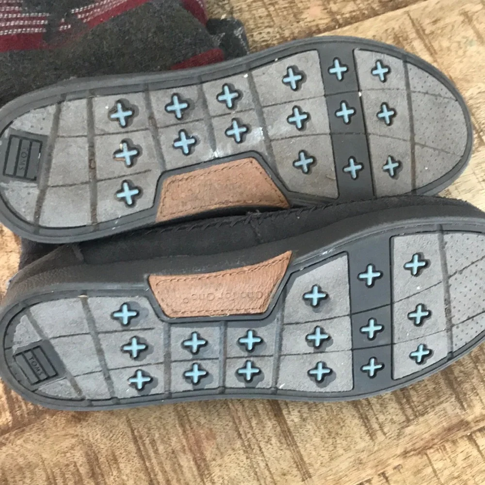 Toms Grey Aztec Winter Boots size 7 cozy Aspen Boho Shearling
